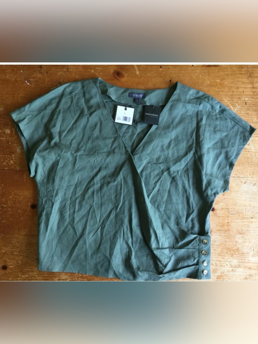 Madison Linen perfect green wrap top Sz Large cap sleeves